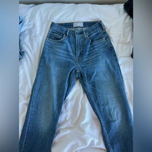 Jeans CURVY Everlane’s “The curvy cheeky jean” size 24 raw hem